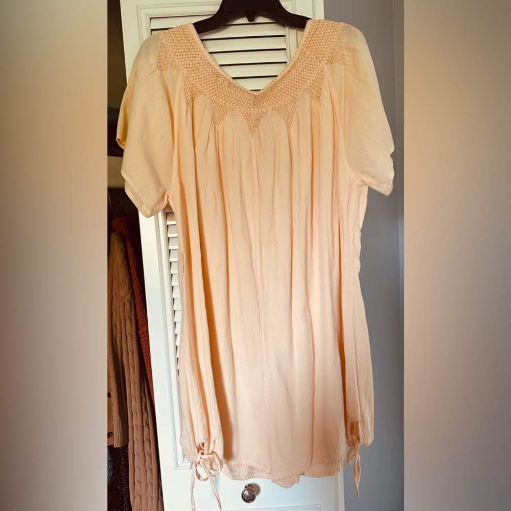 AMIRA SMOCK ROMPER - Picture 6 of 8